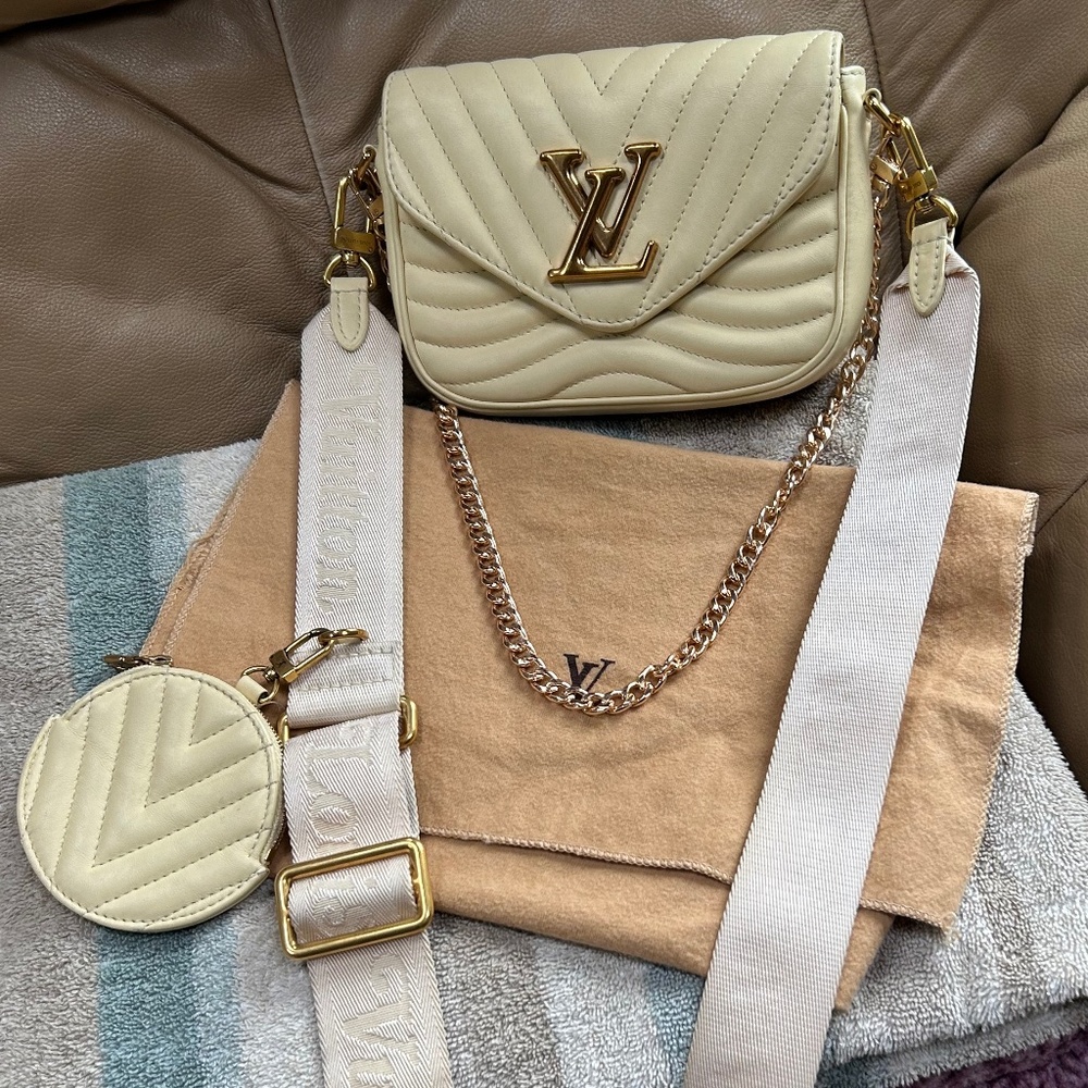 Louis Vuitton New Wave Crossbody 4-way Bag✨